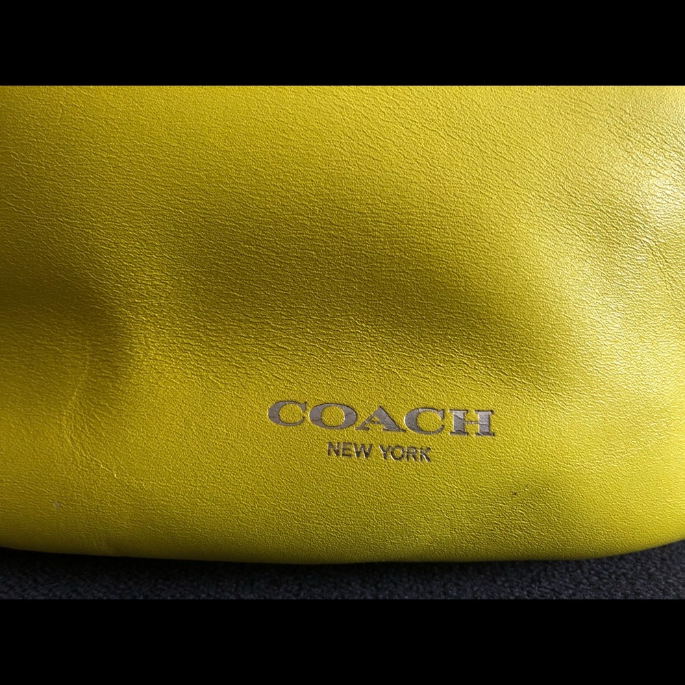 Couch hand bag